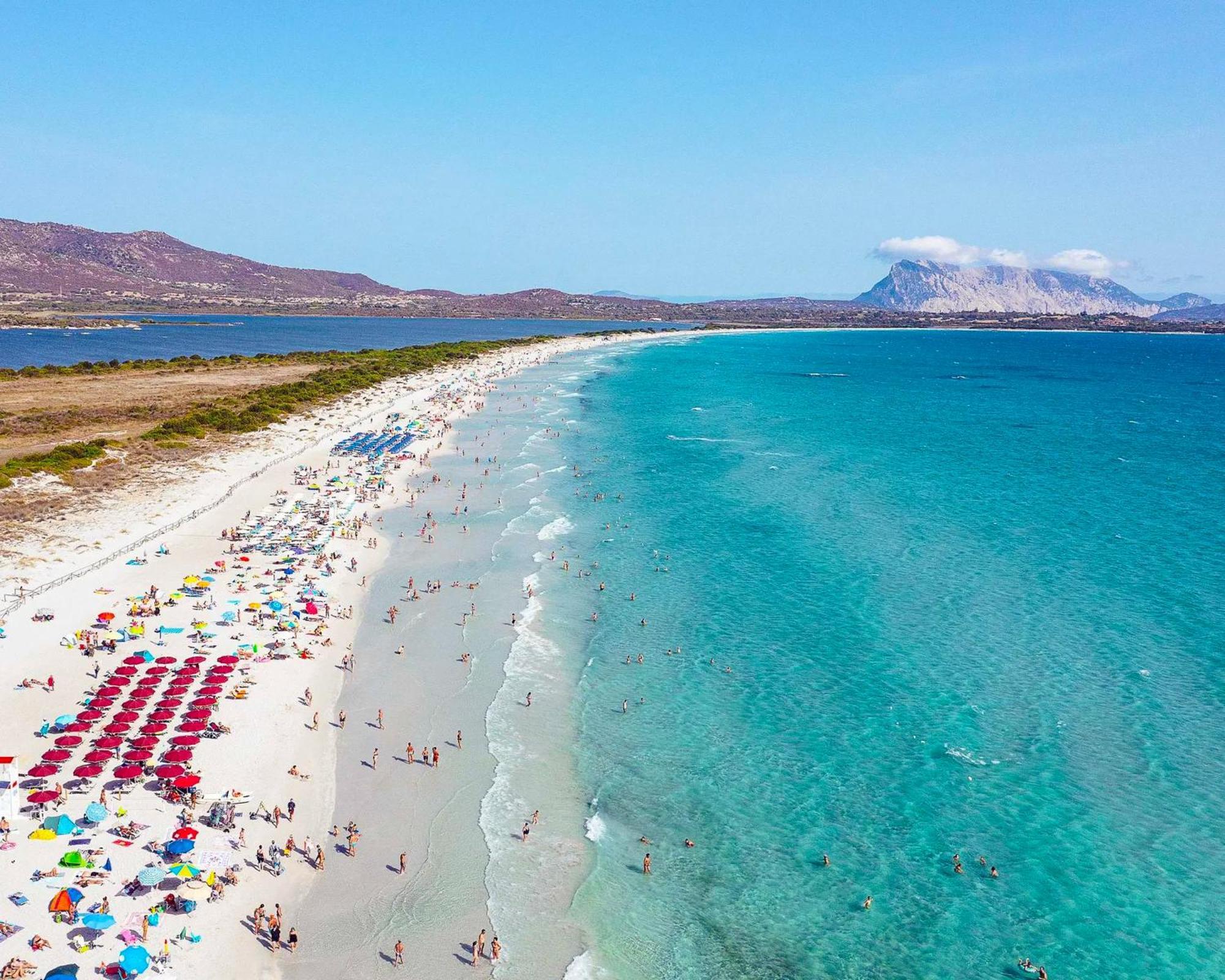 Hotel Zeta Club San Teodoro Le Rose Zewnętrze zdjęcie